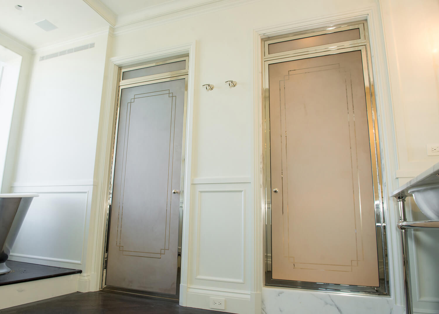 art deco frosted shower and bathroom doors